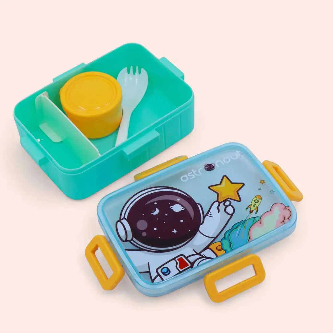 Lunch Box with Divider